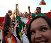 Fans auf dem Hauptmarkt, Foto: Franz