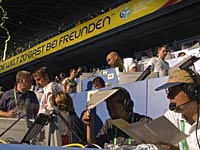 Experten auf der Pressetribüne in Dortmund, Rechte: ard
