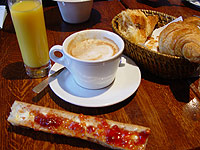 Frühstück in Paris; Rechte: ard/inanici