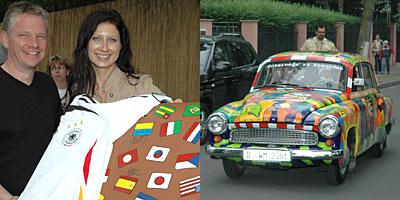 Arne Nowak und Mandy Hoffmann mit signiertem Koffer und das Pop-Art-Mobil ihres Teams Sachsen; Rechte: ARD/Menke